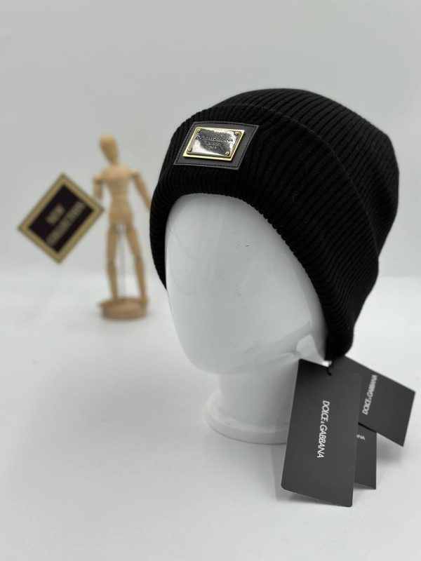 dolce gabbana bere siyah