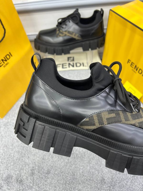 fendi ayakkabi erkek classic logo detayi kahve