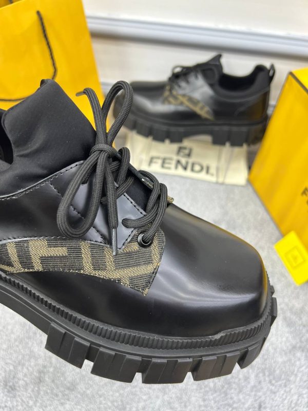 fendi ayakkabi erkek classic logo detayi kahve