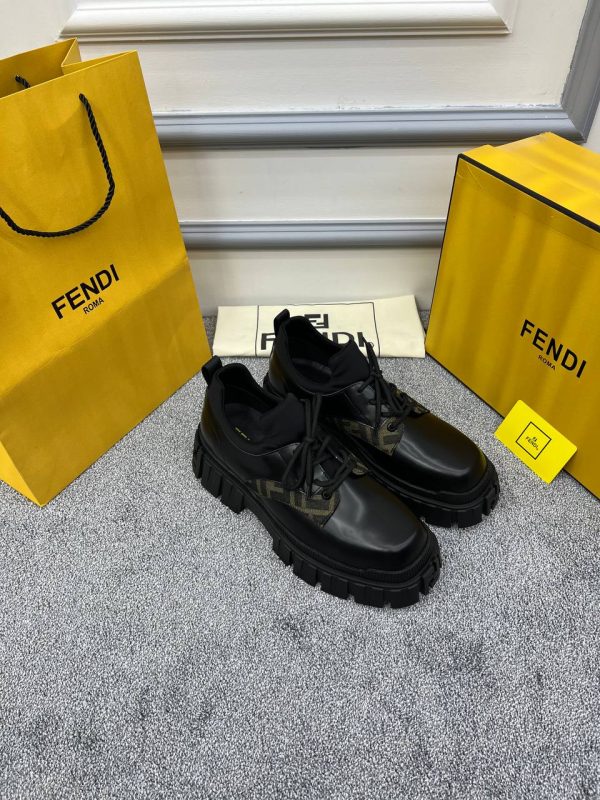 fendi ayakkabi erkek classic logo detayi kahve