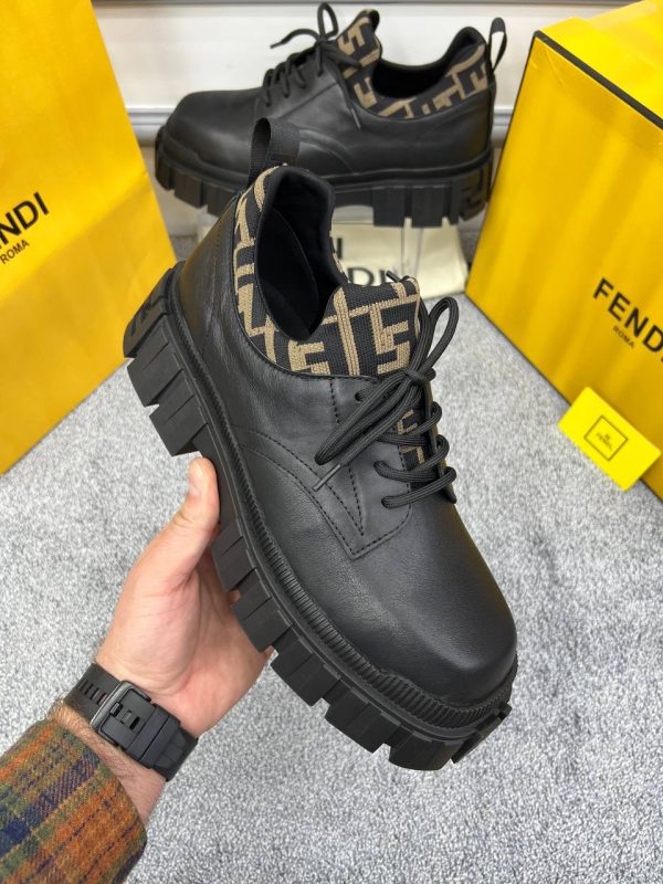 fendi ayakkabi erkek classic siyah logo detayi kahve