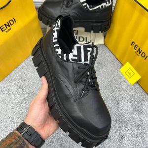 fendi ayakkabi erkek classic siyah logo detayi siyah beyaz