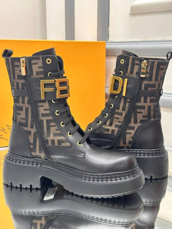 fendi bot siyah monogram kahve classic