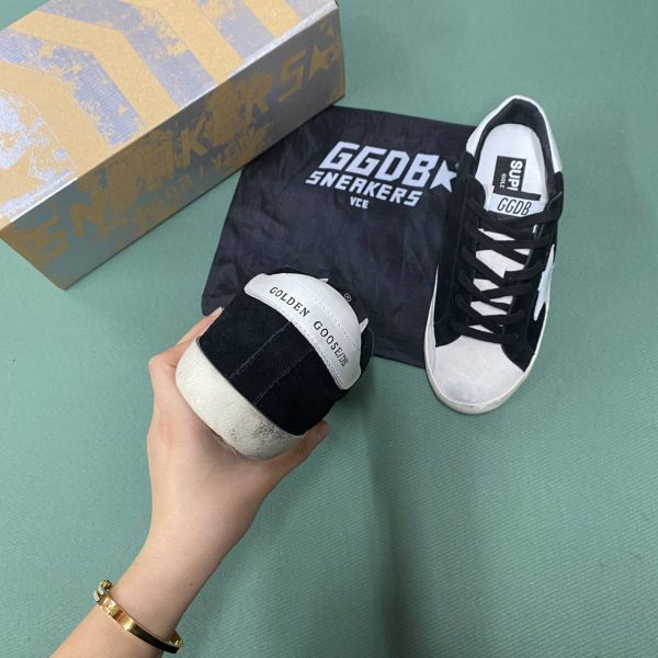 golden goose ayakkabi sneakers kadin siyah beyaz suet