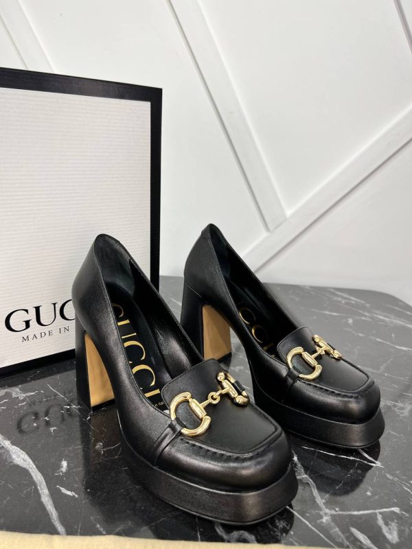 gucci ayakkabi bot siyah horsebit pumps 9cm