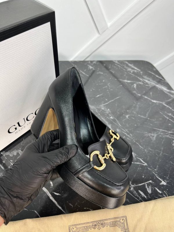 gucci ayakkabi bot siyah horsebit pumps 9cm