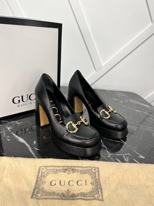 gucci ayakkabi bot siyah horsebit pumps 9cm