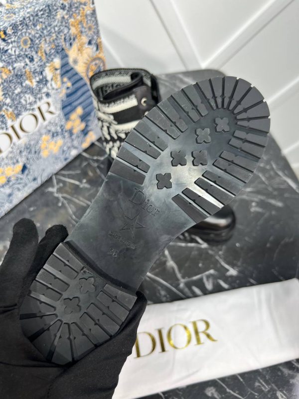 gucci ayakkabi bot siyah triko deri dior nakisli