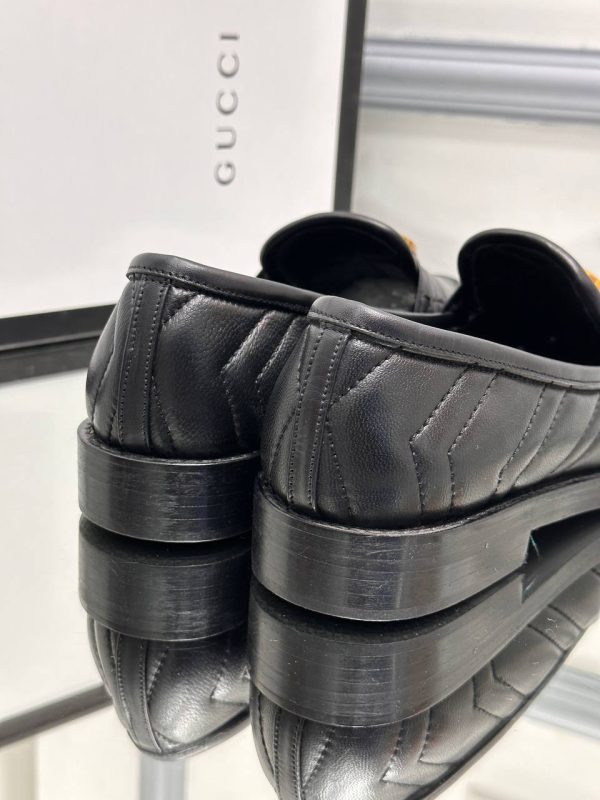 gucci ayakkabi loafer siyah logo detayli classic