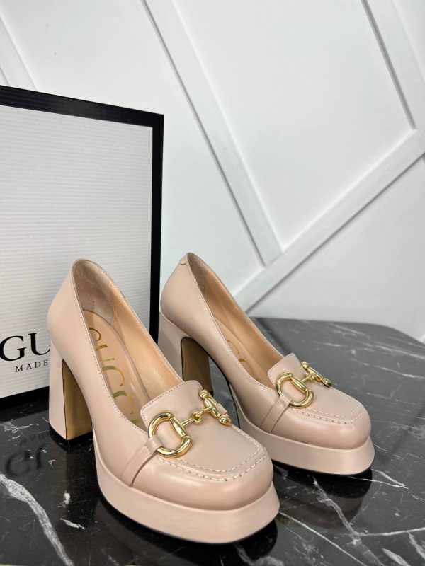 gucci ayakkabi topuklu nude horsebit pumps 9cm