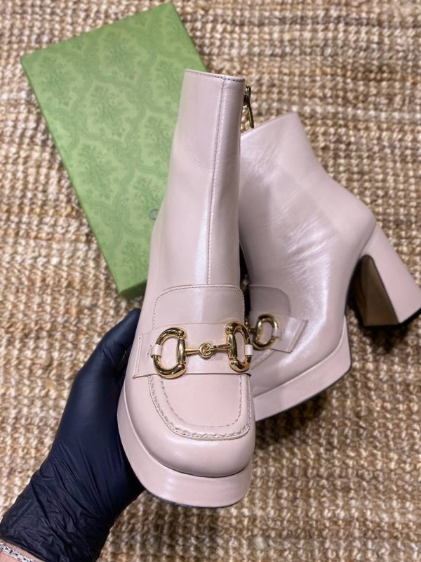 gucci bot horsebit nude platform topuklu