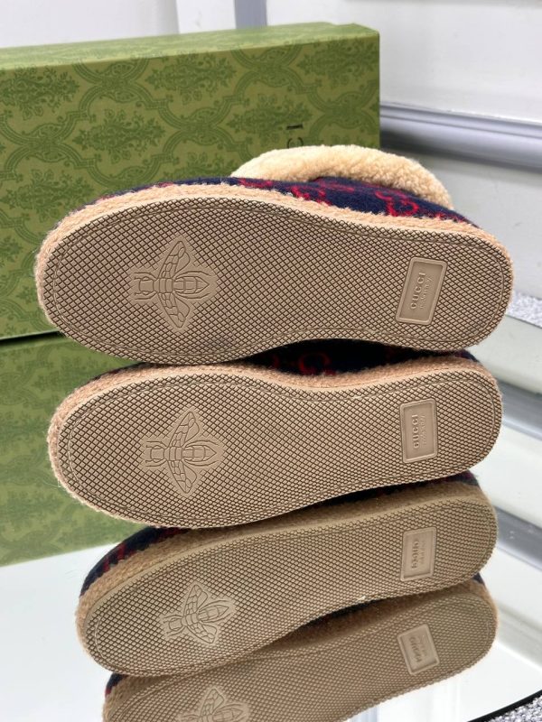 gucci bot naturel pelus detayli lacivert