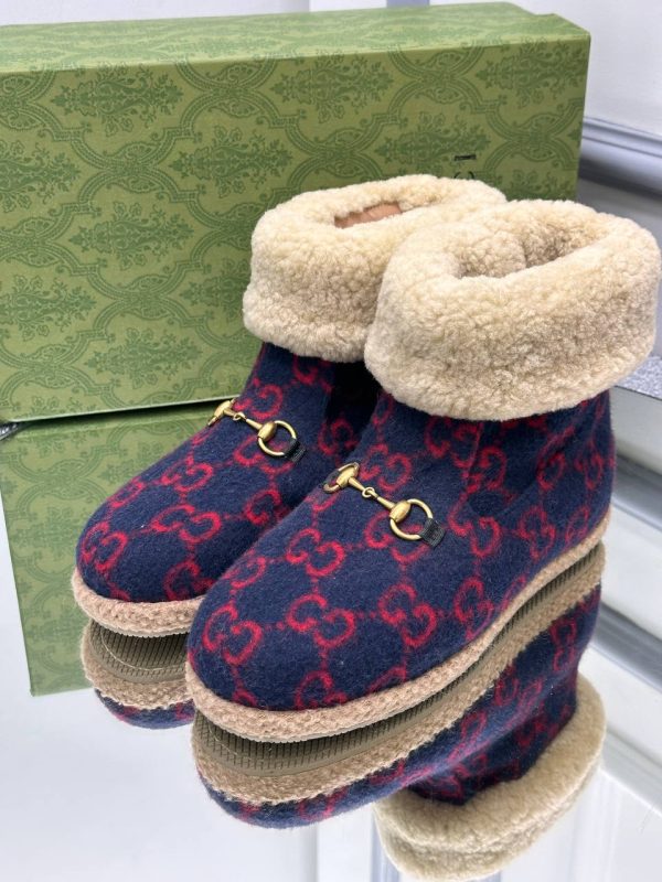 gucci bot naturel pelus detayli lacivert
