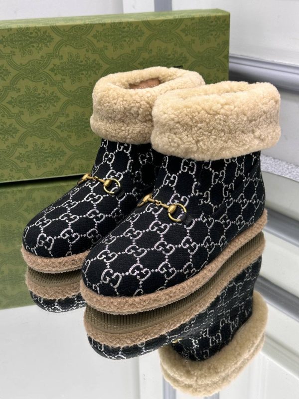 gucci bot naturel pelus detayli siyah