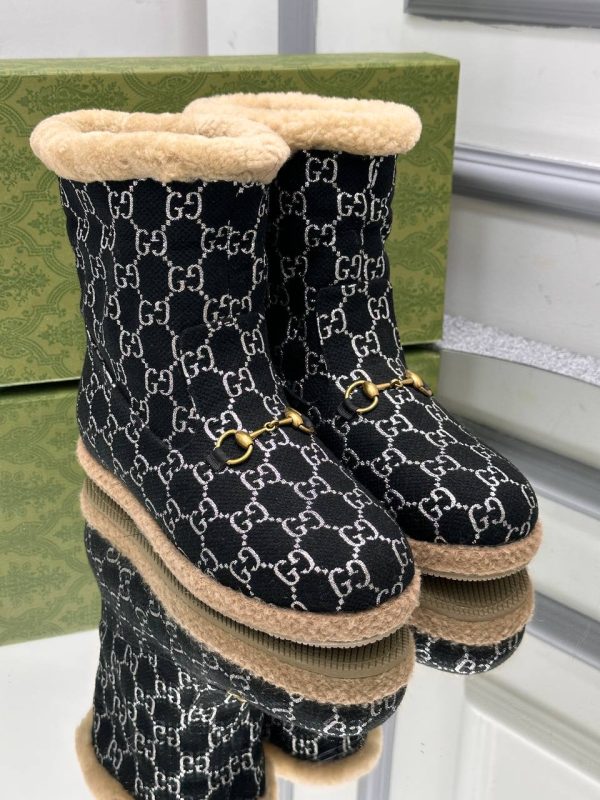 gucci bot naturel pelus detayli siyah