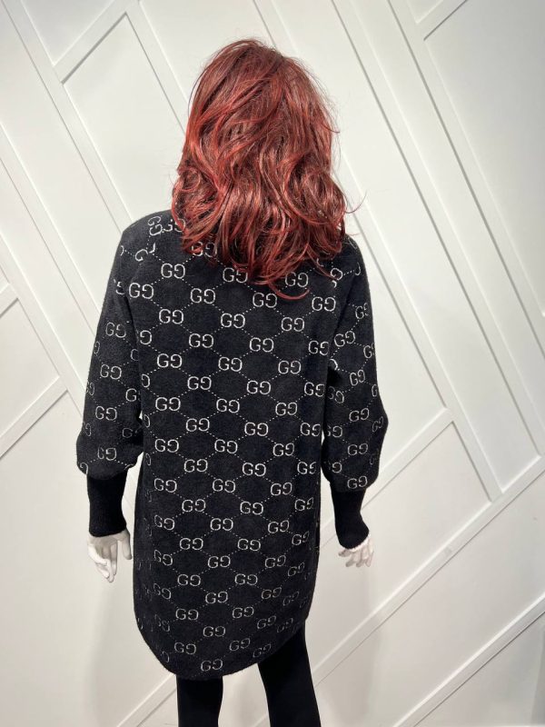 gucci palto uzun siyah logo detayli