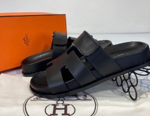 hermes terlik deri siyah yeni sezon