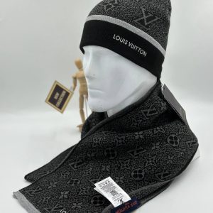 louis vuitton atki bere takimi erkek fume logolu