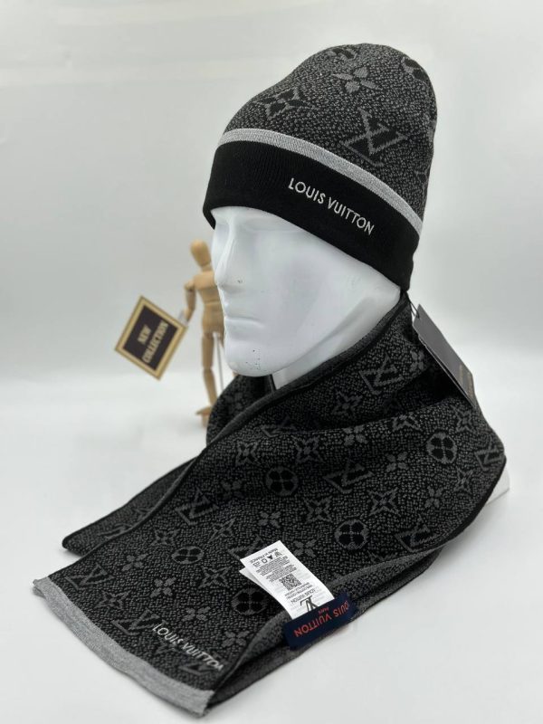 louis vuitton atki bere takimi erkek fume logolu