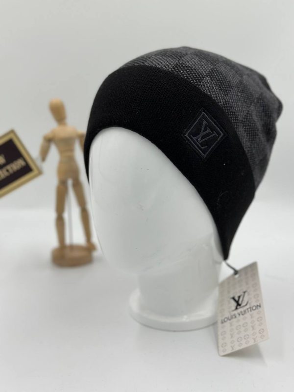 louis vuitton bere erkek siyah gri