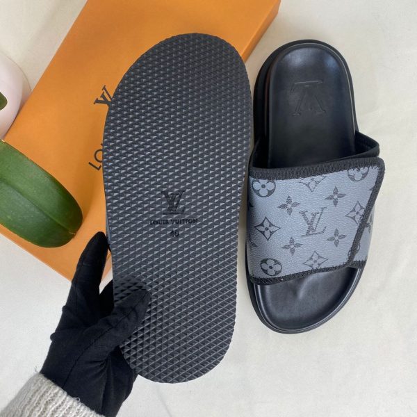 louis vuitton terlik gri monogram