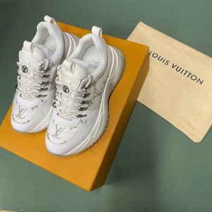 loui̇s vuitton ayakkabi sneaker kadin beyaz monogram yeni sezon