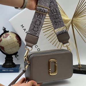 marc jacobs canta gri fume askili 21x13 cm