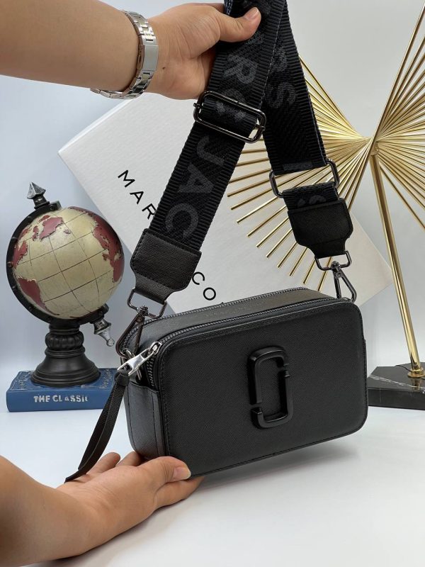 marc jacobs canta siyah askili 21x13 cm