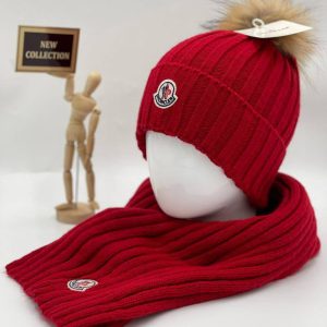 moncler atki bere takimi ponponlu kirmizi