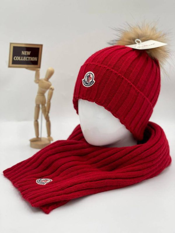 moncler atki bere takimi ponponlu kirmizi