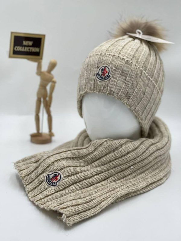 moncler atki bere takimi ponponlu krem