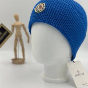 moncler bere logolu lacivert
