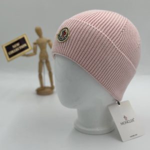 moncler bere logolu pudra