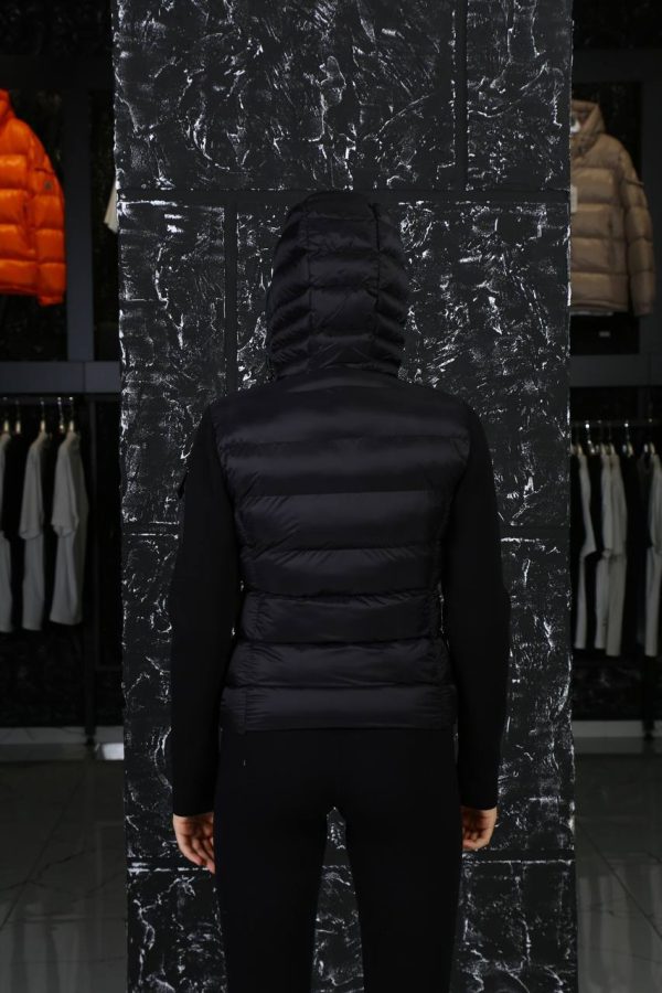 moncler mont baharlik triko detayli siyah kolu cepli