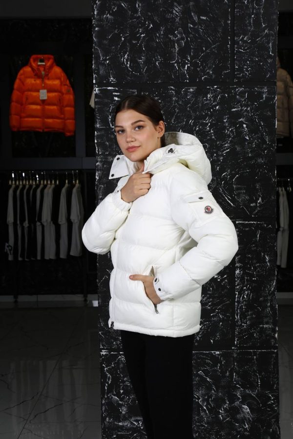 moncler mont beyaz classic kolu cepli kopusonlu