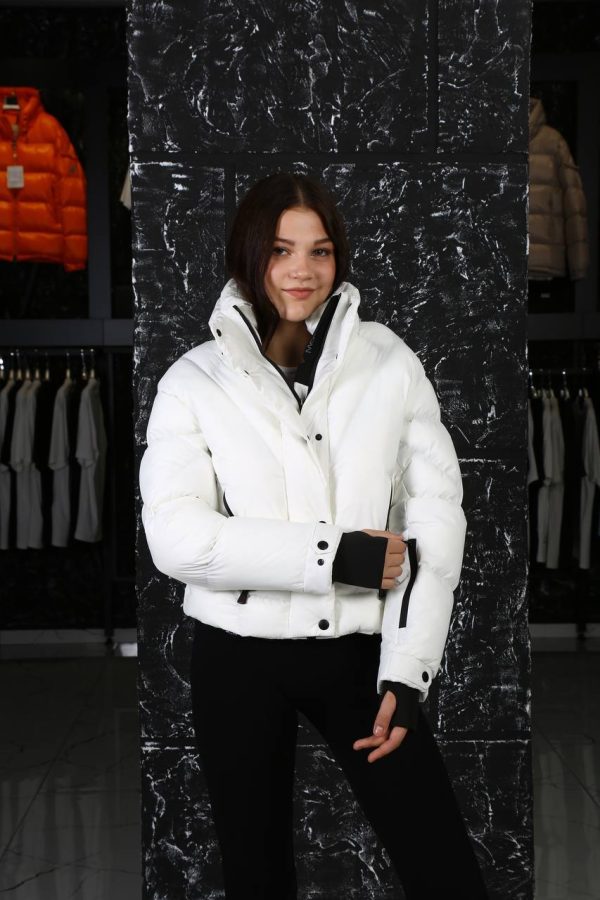 moncler mont beyaz gizli kapusonlu