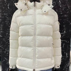 moncler mont beyaz kapusonu cikarilabilir kolu cepli