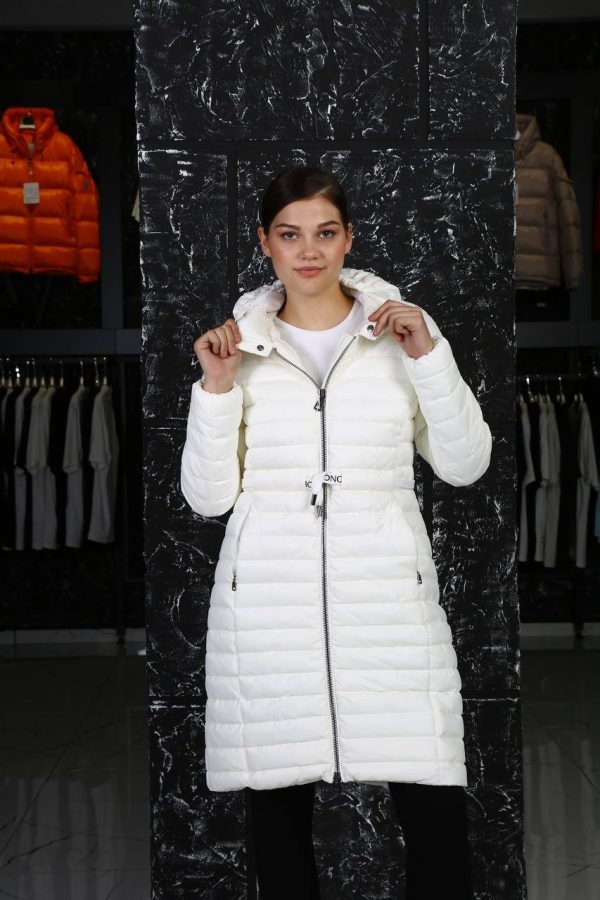 moncler mont kadin uzun belden sikmali beyaz kapusonlu