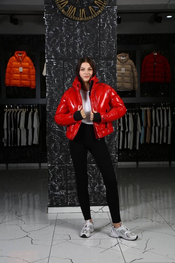 moncler mont kirmizi parlak gizli kapusonlu