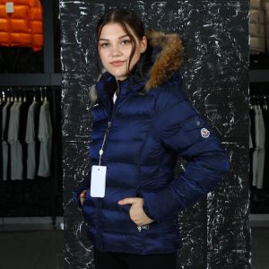 moncler mont lacivert classic kolu cepli kapusonlu tilki tuyu