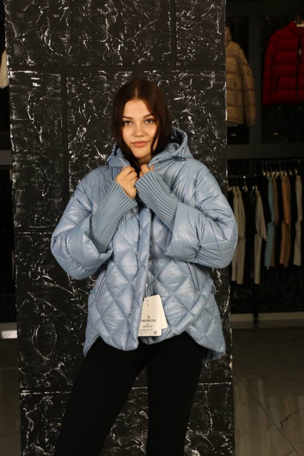 moncler mont mavi kollari triko detayli kapusonu