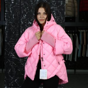 moncler mont pembe kollari triko detayli kapusonu