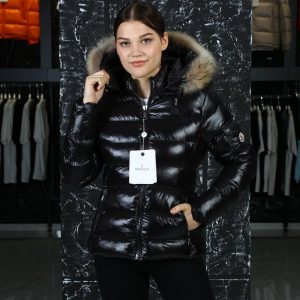 moncler mont siyah az parlak classic kolu cepli kapusonlu tilki tuyu