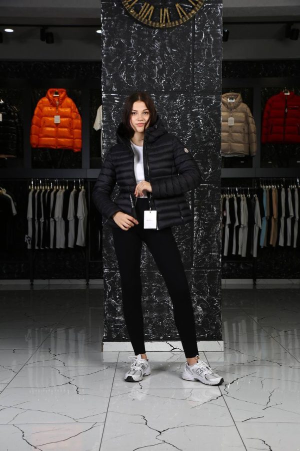 moncler mont siyah beli sikmali kapusonlu
