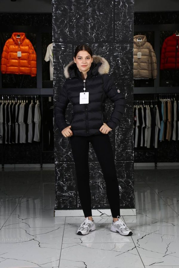 moncler mont siyah mat classic kolu cepli kapusonlu tilki tuyu