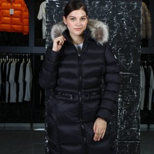 moncler mont siyah mat uzun diz ustu kapusonlu