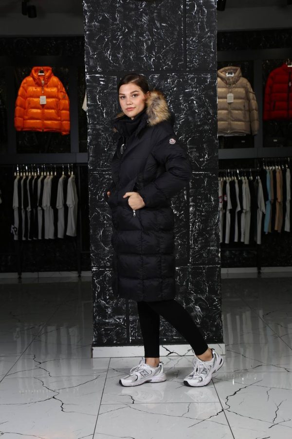 moncler mont uzun siyah beli kemer detayli kapusonlu tilki tuyu