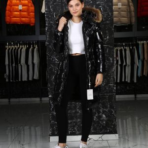 moncler mont uzun siyah parlak beli kemer detayli kapusonlu tilki tuyu