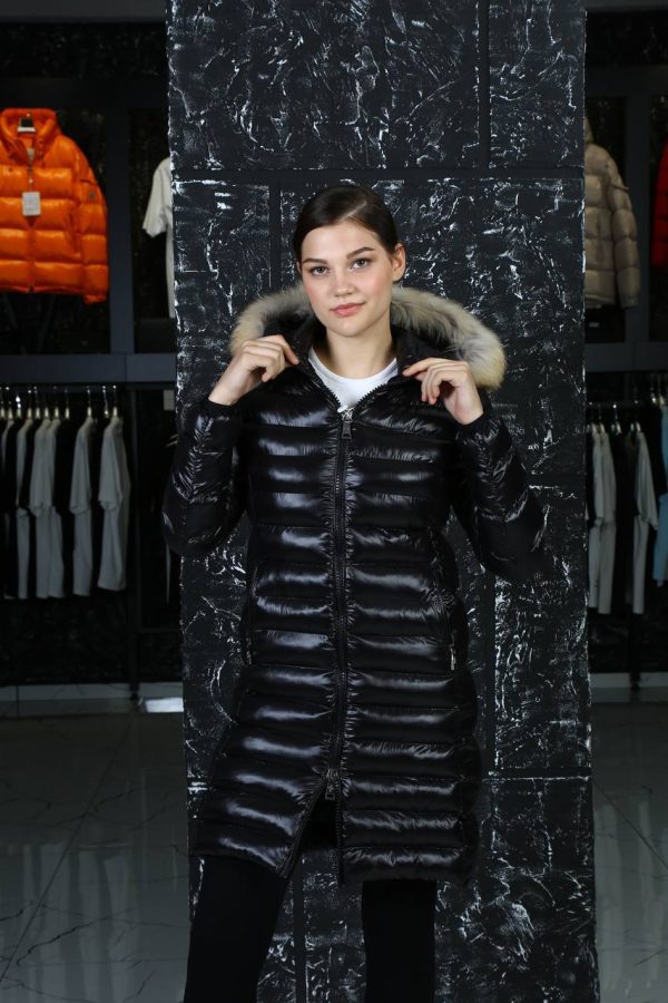 moncler mont uzun siyah parlak kapusonlu tilki tuyu