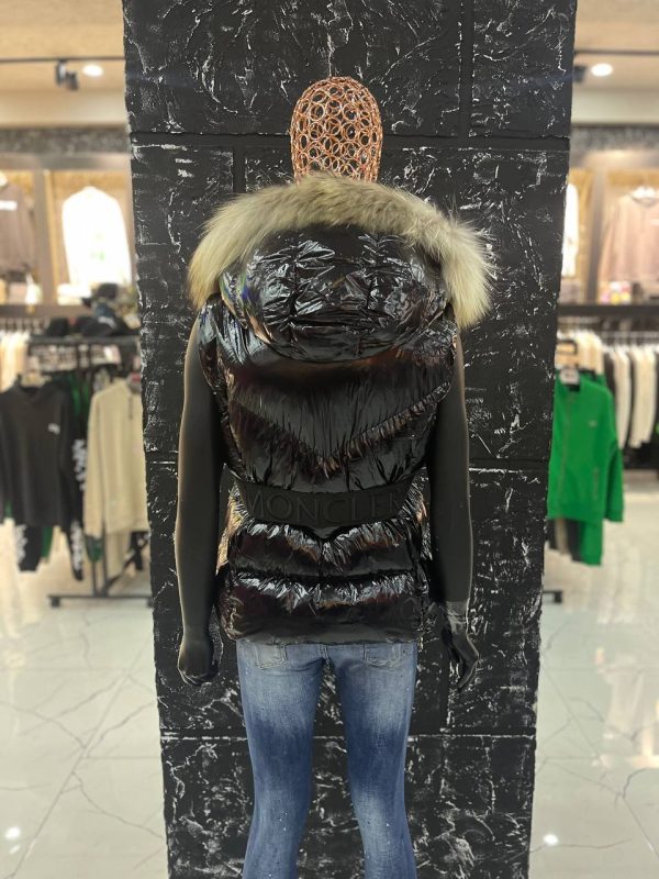 moncler yelek kadin siyah parlak beli kemer detayli yuksek kalite tilki tuyu kapuson